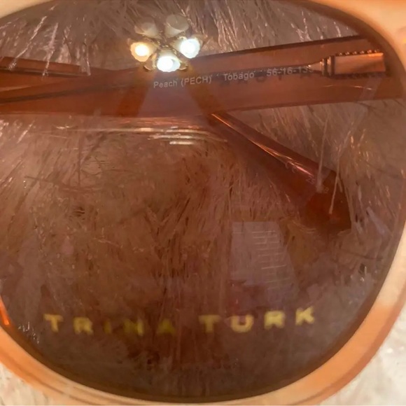 192.00 NEW Trina Turk Peach Tabago Sunglasses - Picture 2 of 6